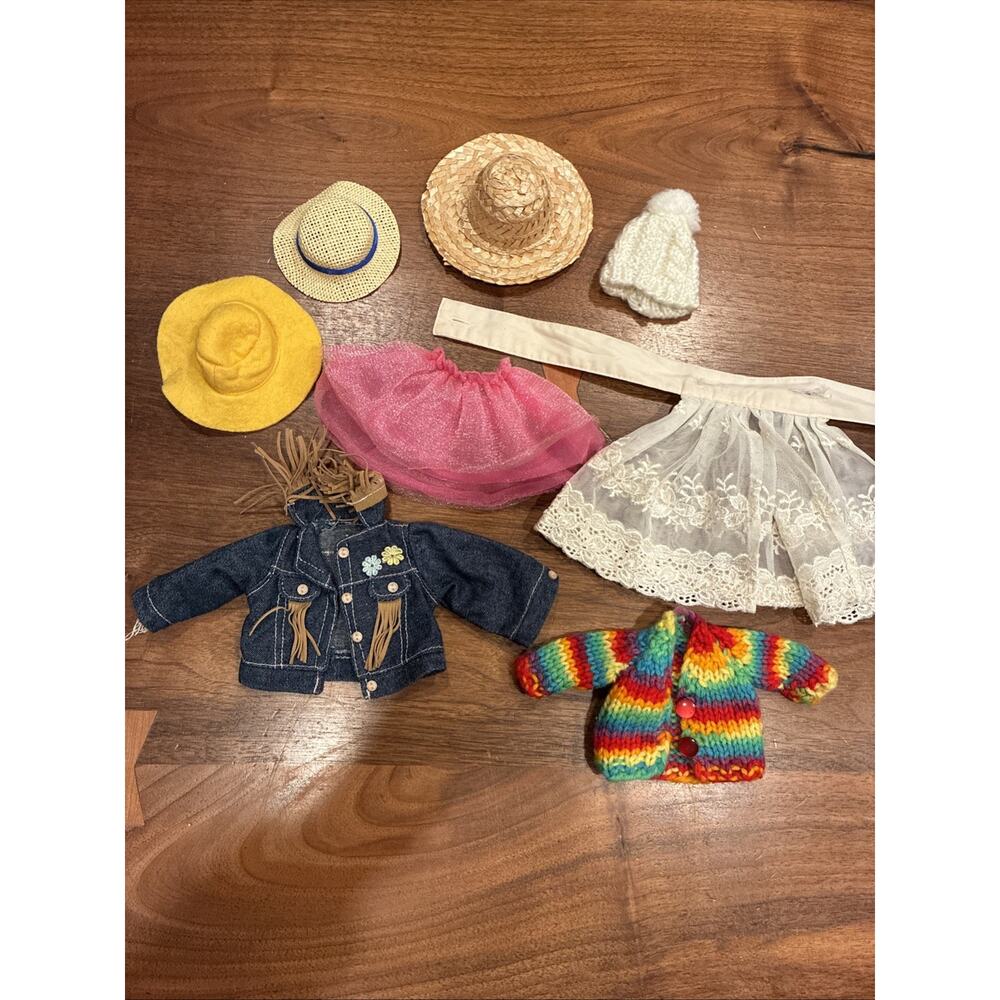 Vintage Doll Clothes Crissy? (PLEASE SEE PICS FOR SIZE)